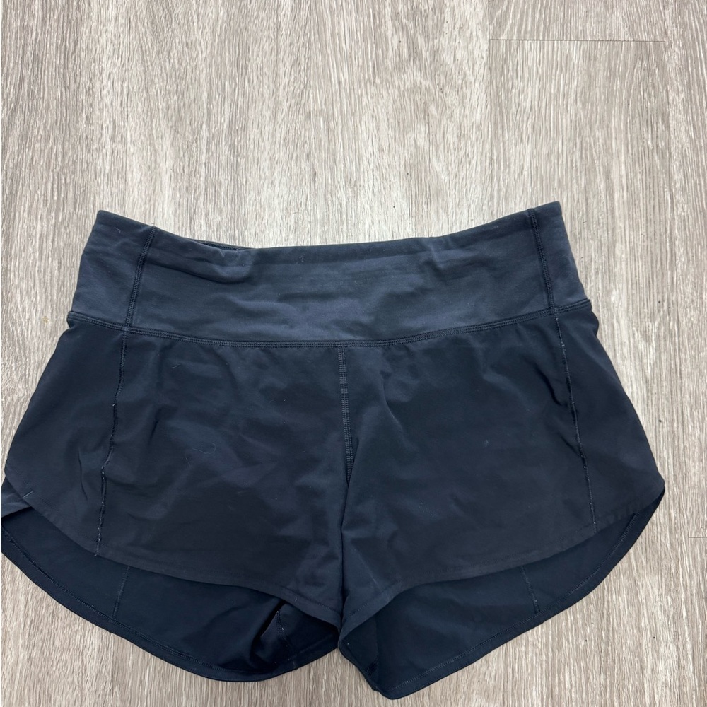 Lululemon Mid Rise Speed Up Short